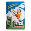 Plaque 3D métal 20x30 cm : Persil avec ménagère étendant le linge.