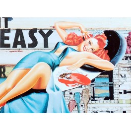 Plaque métal Vintage : Pin up allongée, Mod Take It Easy, L 30 cm