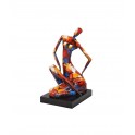 Sculpture Femme Assise : Etreinte Finition Multicolore, H 49 cm