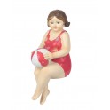 Figurine Bord de Mer : Baigneuse Ronde assise, Mod Red Suit, L14,50 cm