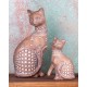 G&S Figurine Chat Assis Bali, Aspect Bois et Motifs stylisés, H 14 cm