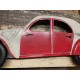 Déco murale métal Voiture Rétro : La 2CV rouge et blanche, longueur 96 cm