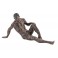 Statuette contemporaine : Homme Noir Nu allongé, Noir et Doré, L 33 cm