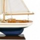 Voilier en bois sur socle, type bateau de navigation ancien avec coque en bois, cordage, bleu et marron, H 35 cm