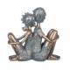 Statuette Fille et Garçon Assis Dos à Dos, Effet Bronze patiné, H 21 cm